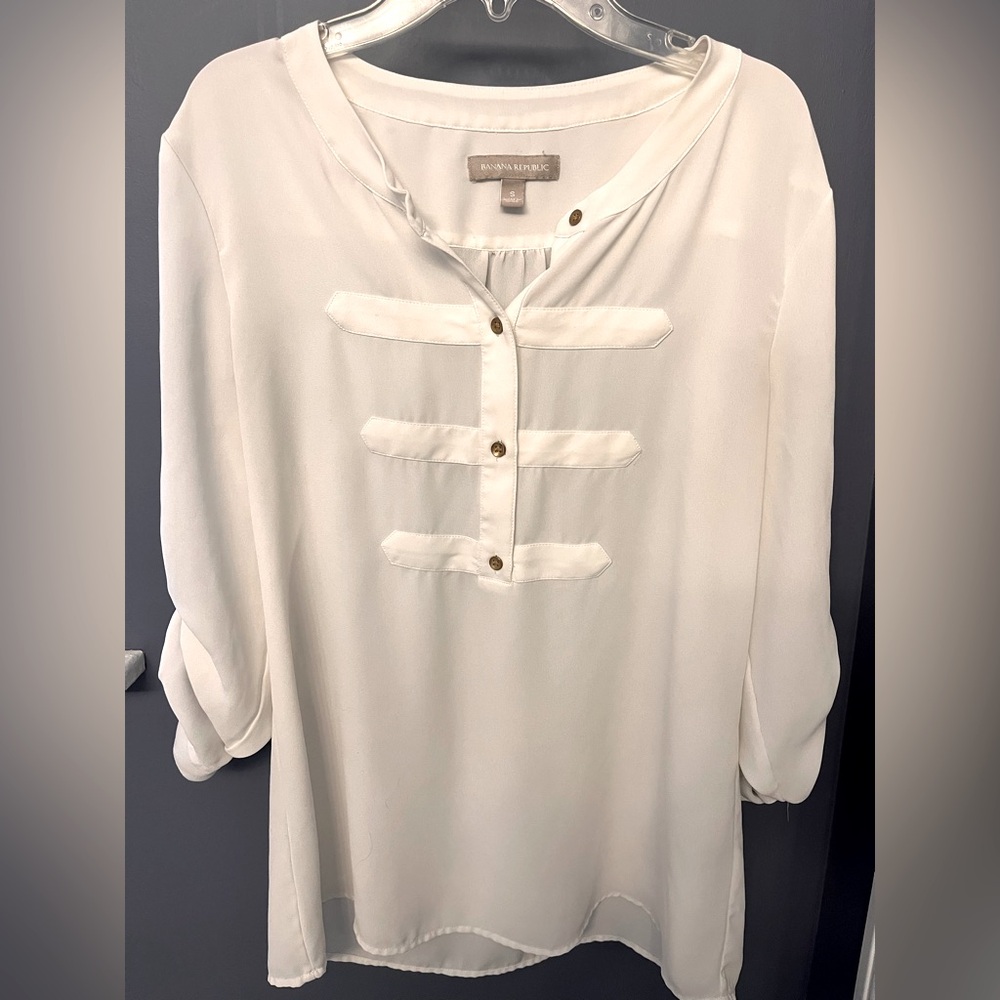 Banana Republic ivory blouse small